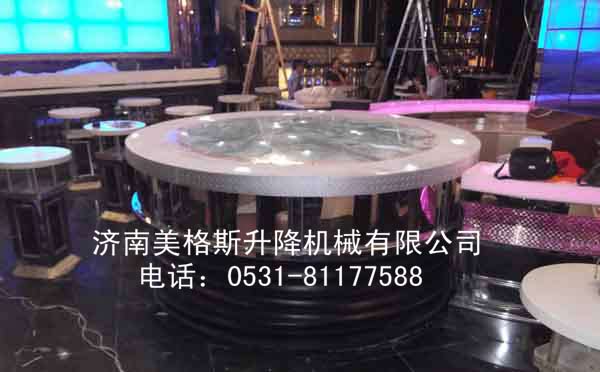 成都闌桂芳皇迪酒吧液壓升降舞臺(tái)